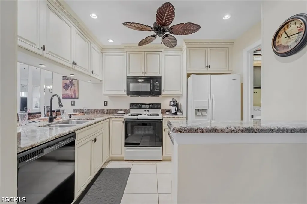 1926 SE 43rd Street Cape Coral FL 33904