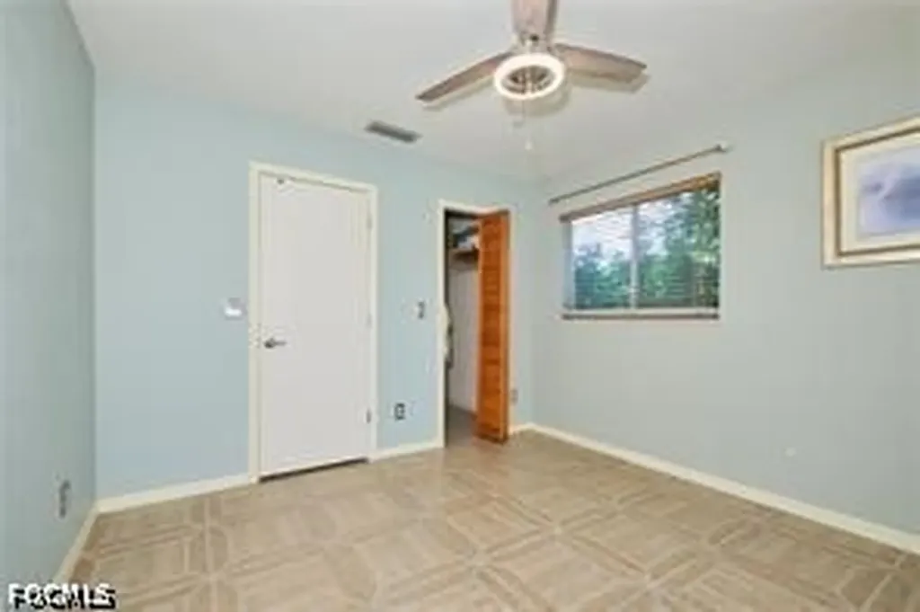 140 SE 8th Street Cape Coral FL 33990