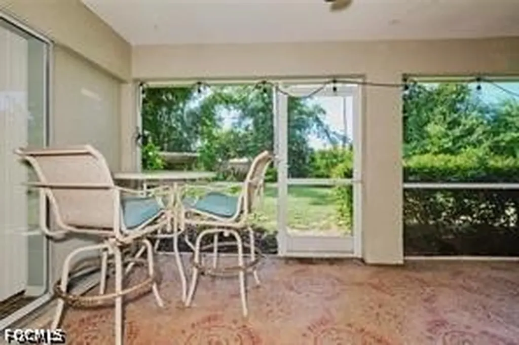 140 SE 8th Street Cape Coral FL 33990