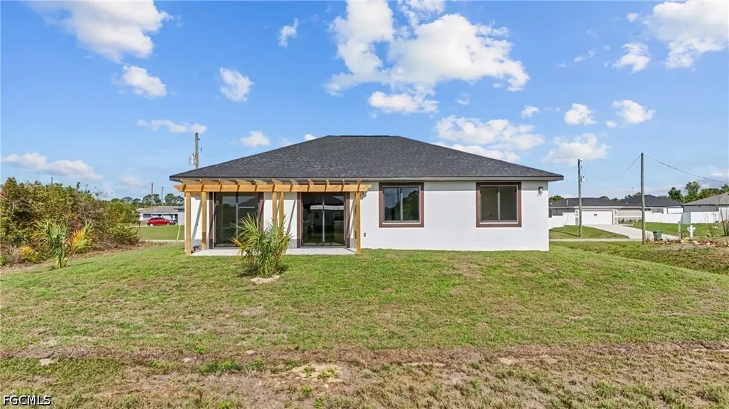 8033 Oakleaf Circle Labelle FL 33935