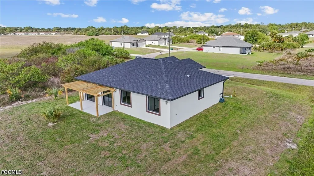 8033 Oakleaf Circle Labelle FL 33935