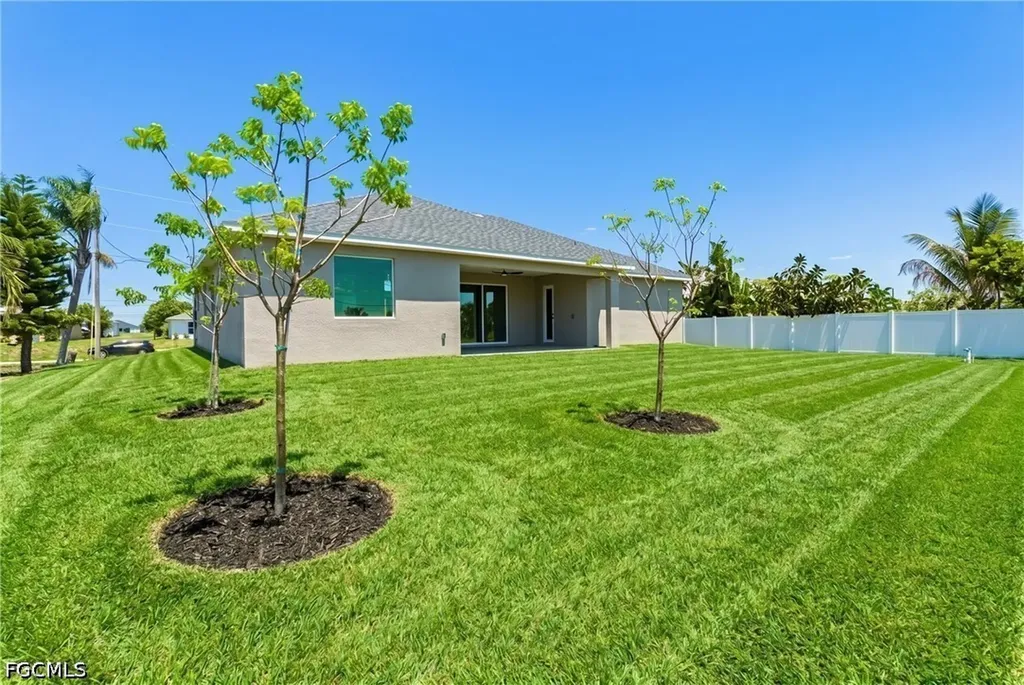 2108 NE 15th Terrace Cape Coral FL 33909