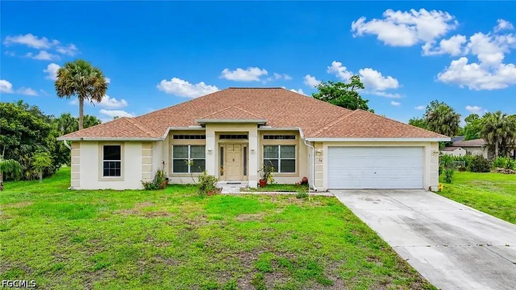20 Hampton Avenue Lehigh Acres FL 33936