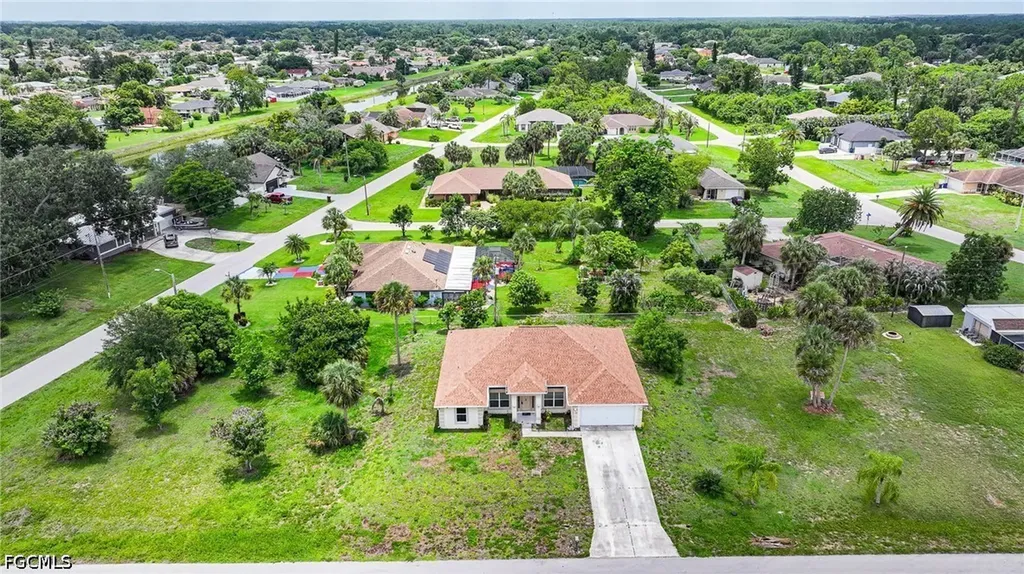 20 Hampton Avenue Lehigh Acres FL 33936