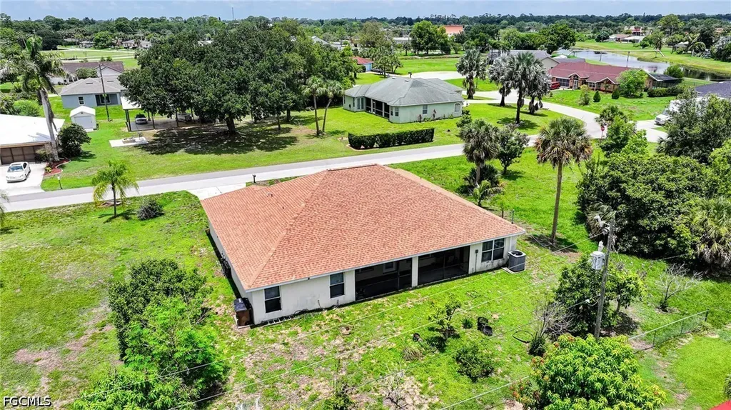 20 Hampton Avenue Lehigh Acres FL 33936