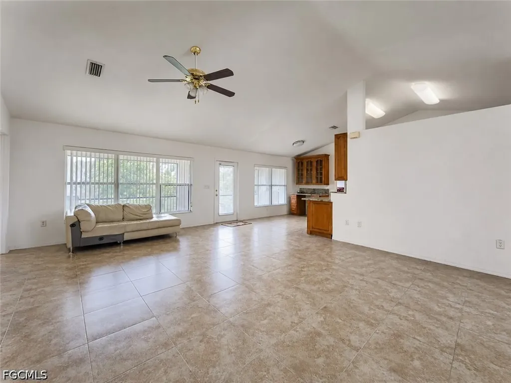 20 Hampton Avenue Lehigh Acres FL 33936