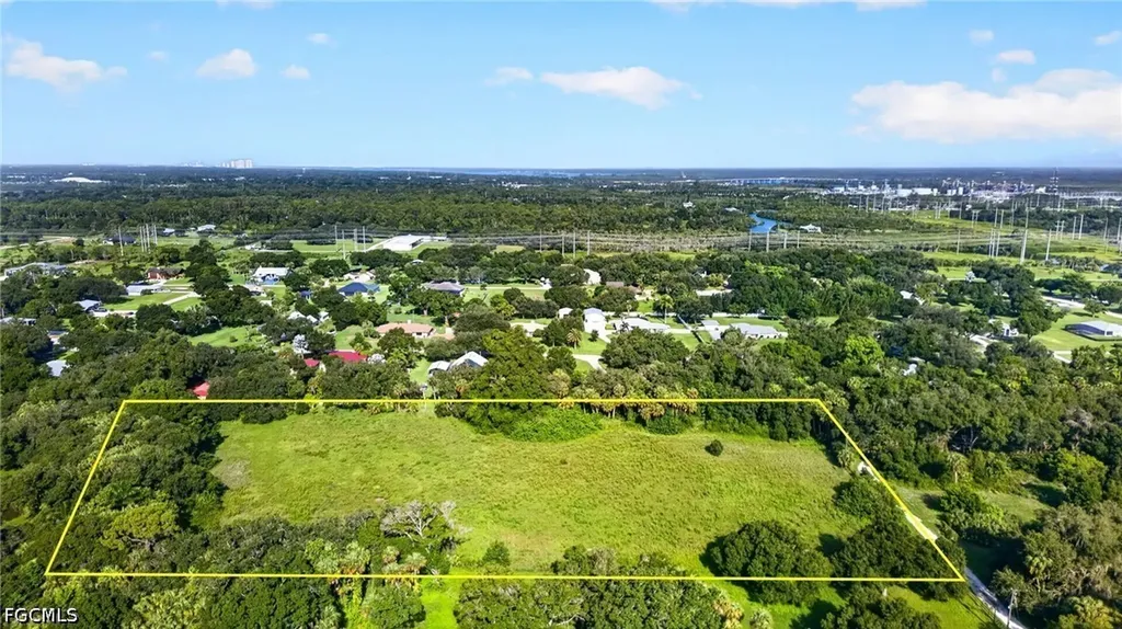 Fort Myers FL 33905