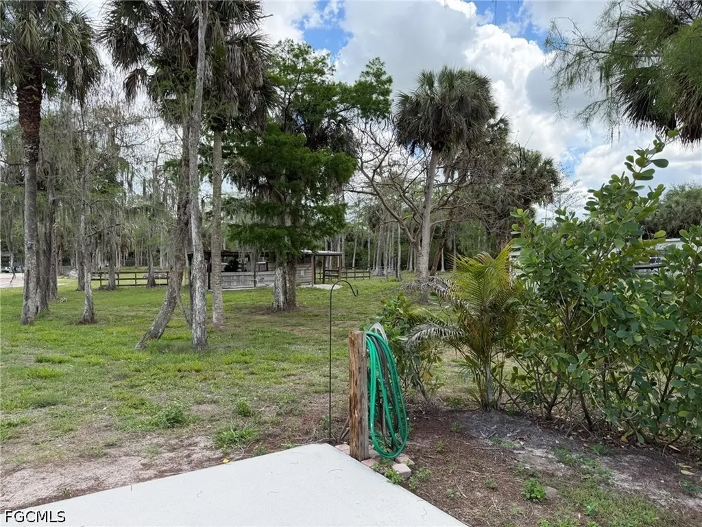 1818 Richards Street Naples FL 34120