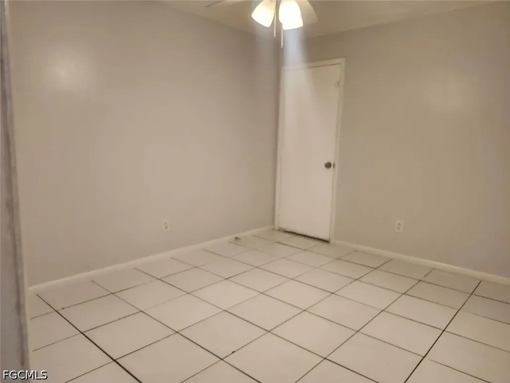 1901 SE 15th Place Cape Coral FL 33990