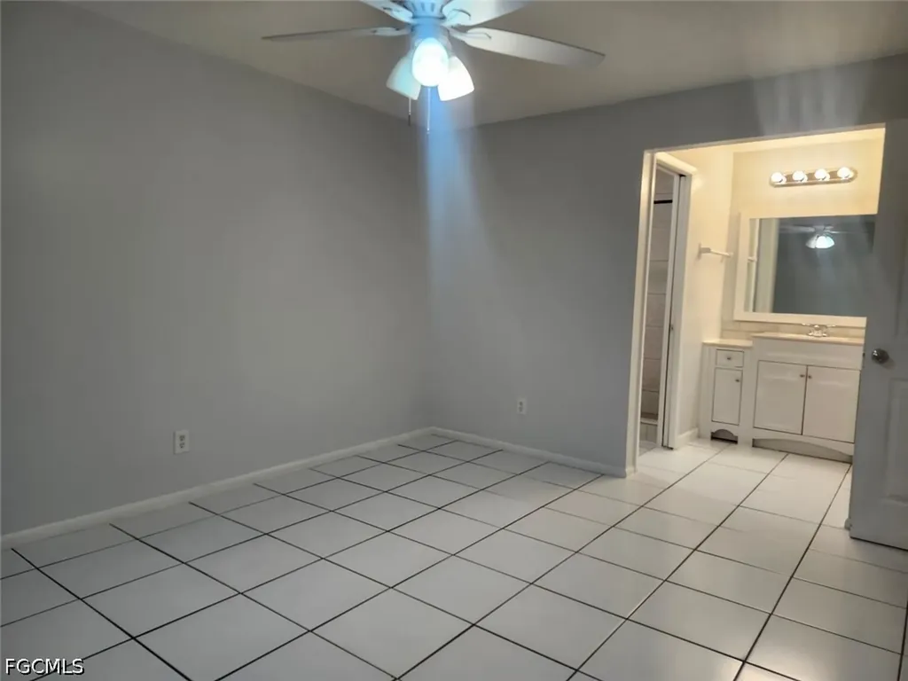 1901 SE 15th Place Cape Coral FL 33990