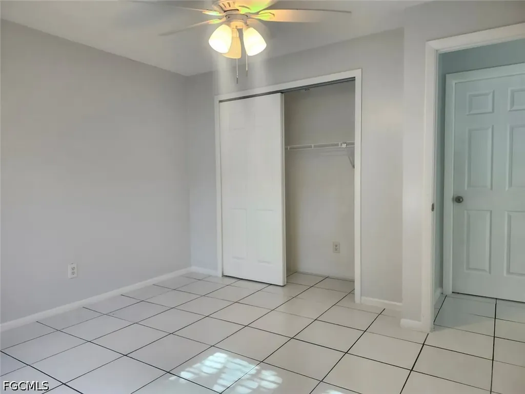 1901 SE 15th Place Cape Coral FL 33990