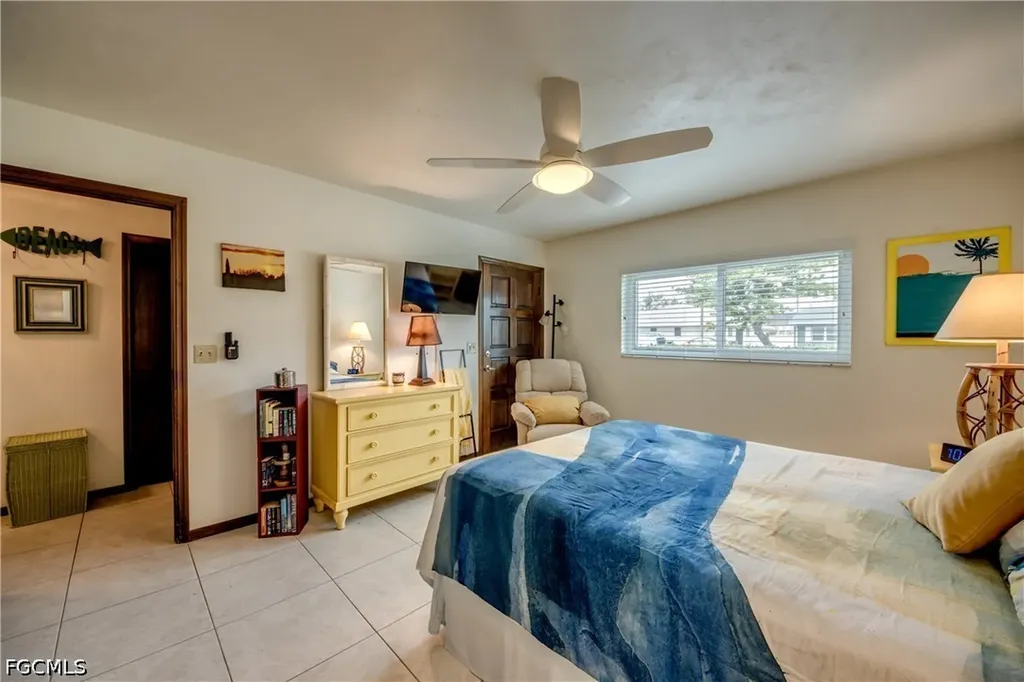 4963 Vincennes Street Cape Coral FL 33904