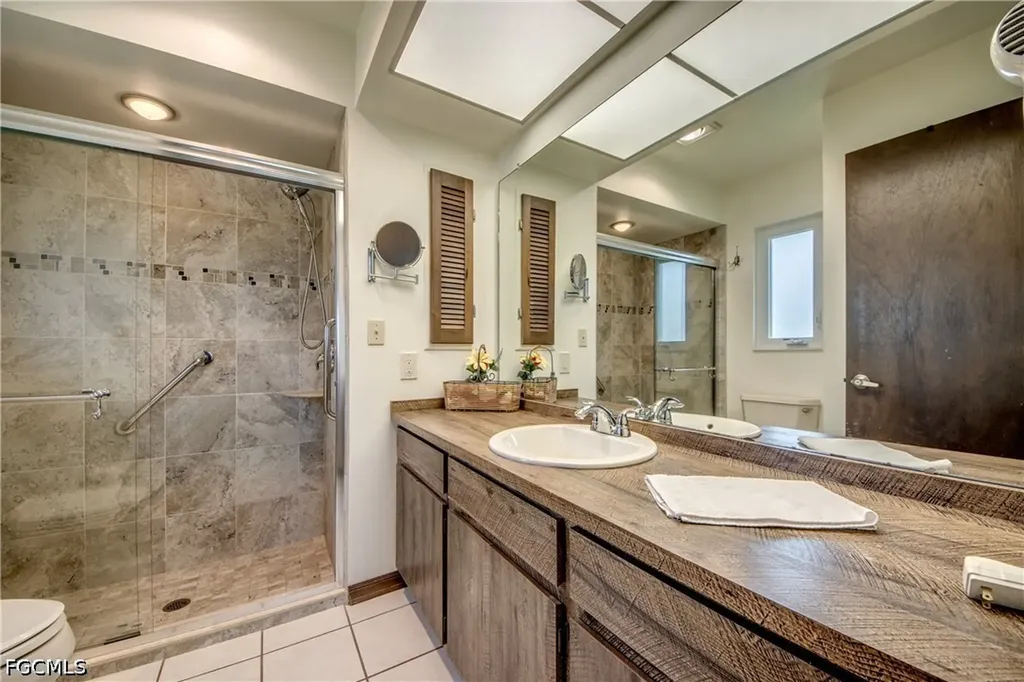 4963 Vincennes Street Cape Coral FL 33904
