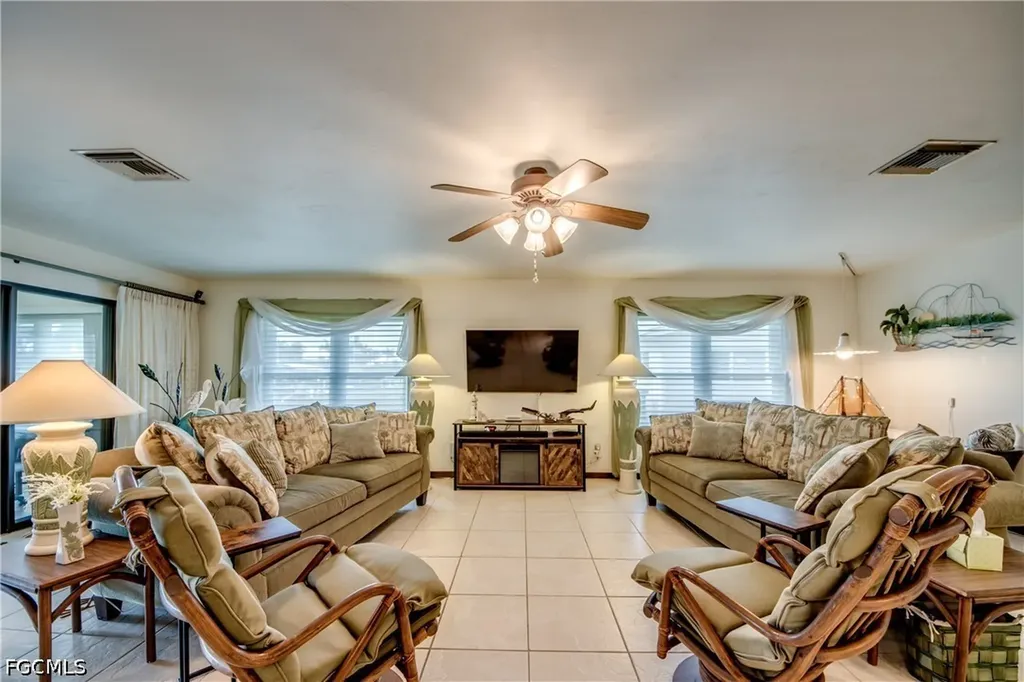 4963 Vincennes Street Cape Coral FL 33904