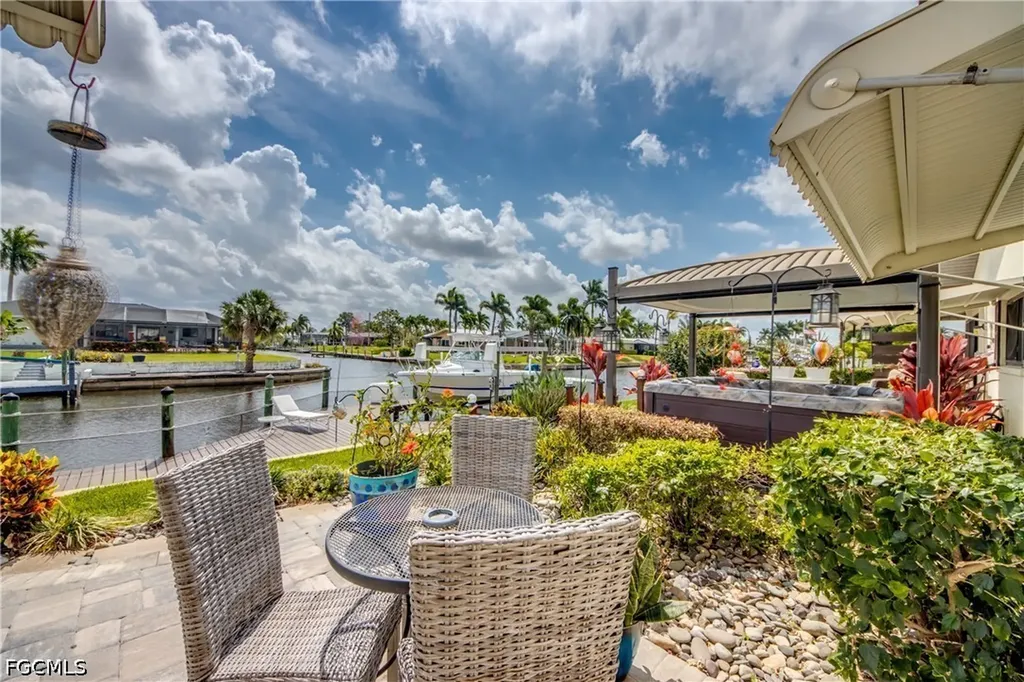 4963 Vincennes Street Cape Coral FL 33904