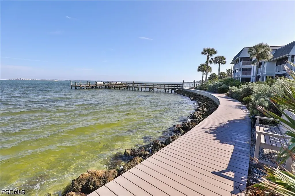 760 Sextant Drive Sanibel FL 33957