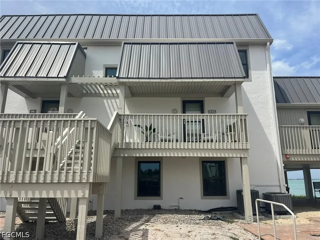 760 Sextant Drive Sanibel FL 33957