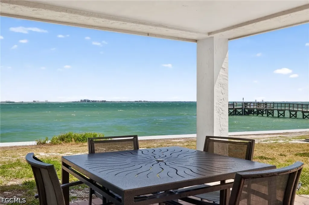 760 Sextant Drive Sanibel FL 33957