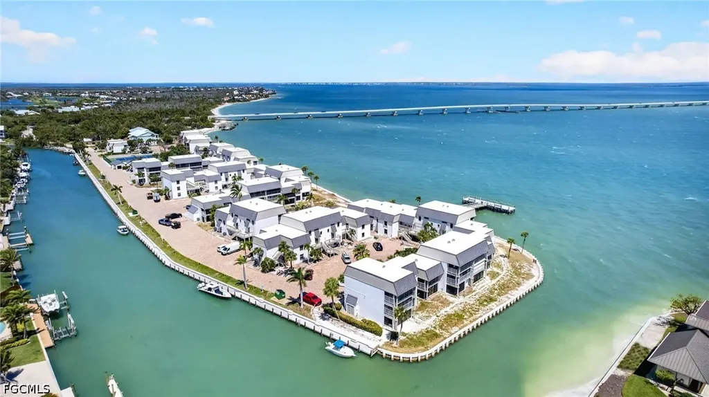 760 Sextant Drive Sanibel FL 33957