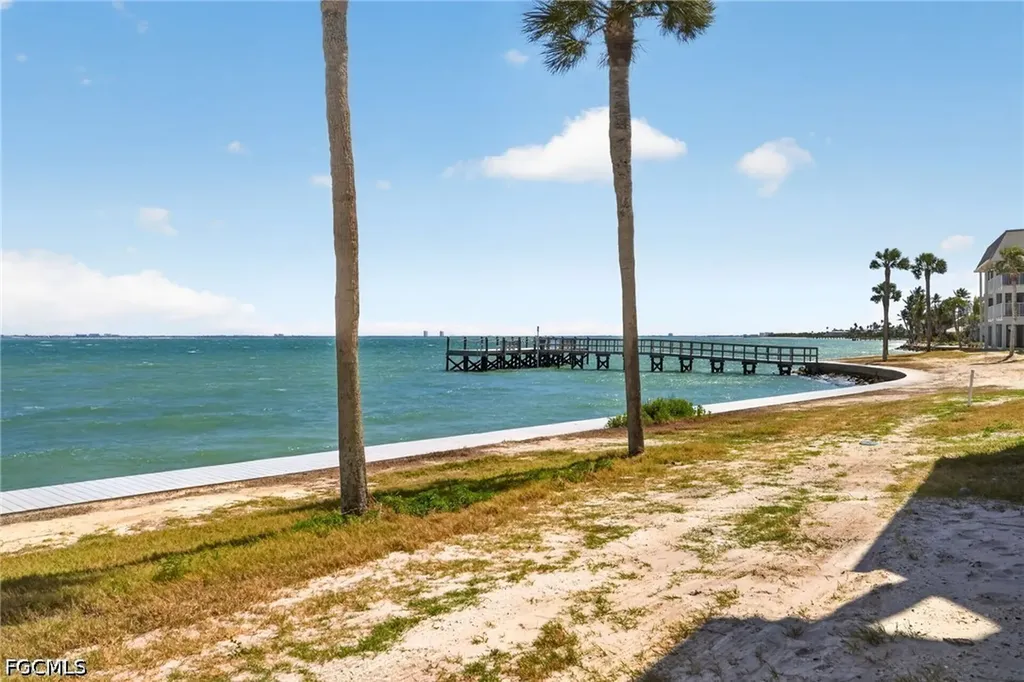 760 Sextant Drive Sanibel FL 33957