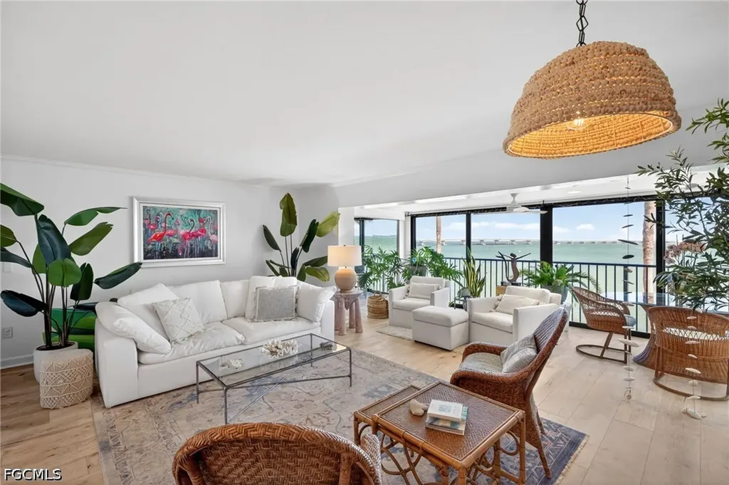 760 Sextant Drive Sanibel FL 33957