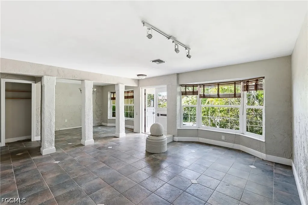 2204 Channel Way North Fort Myers FL 33917