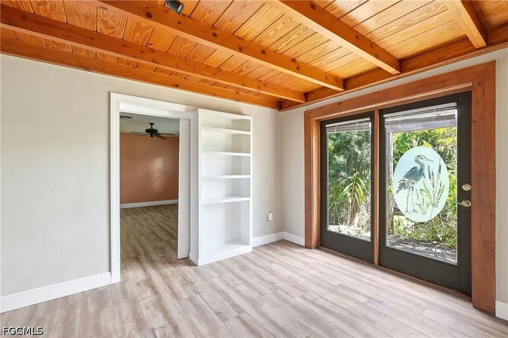 2204 Channel Way North Fort Myers FL 33917