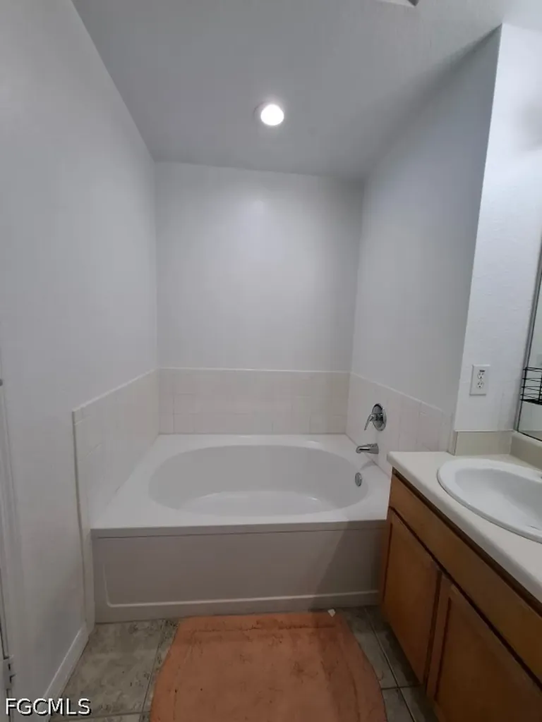 7915 Preserve Circle Naples FL 34119