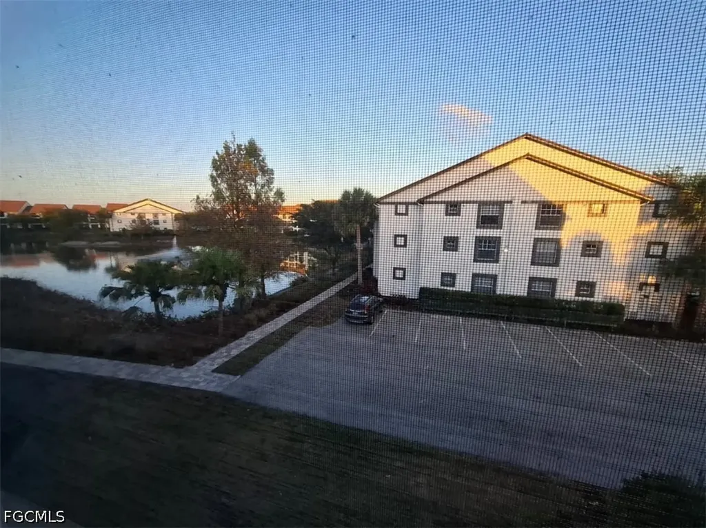 7915 Preserve Circle Naples FL 34119