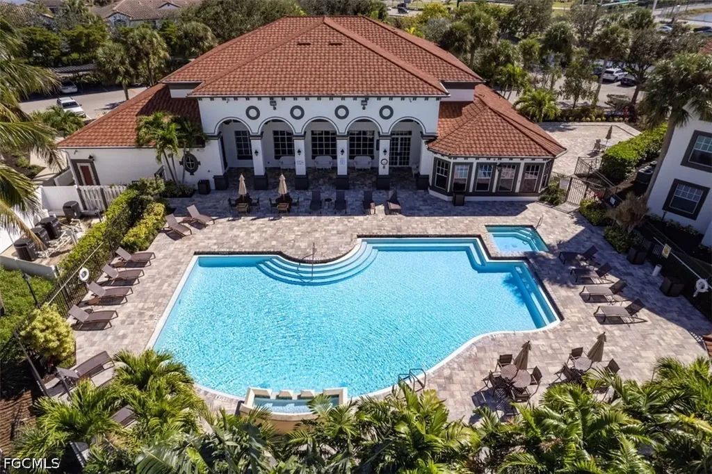 7915 Preserve Circle Naples FL 34119