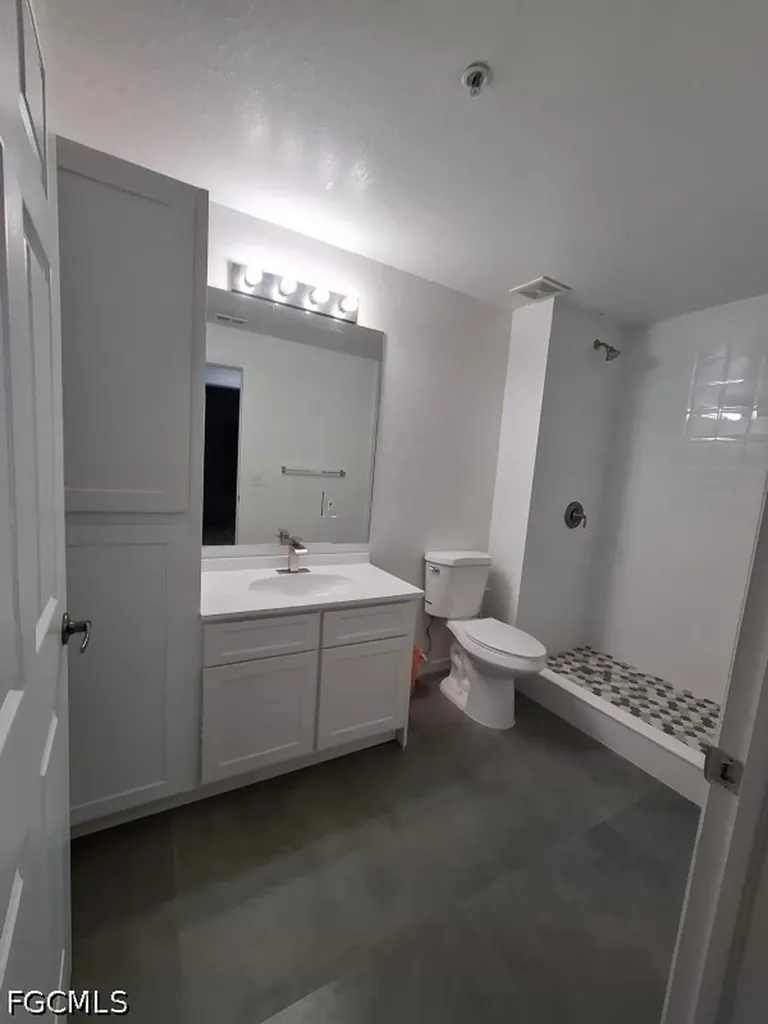 7915 Preserve Circle Naples FL 34119