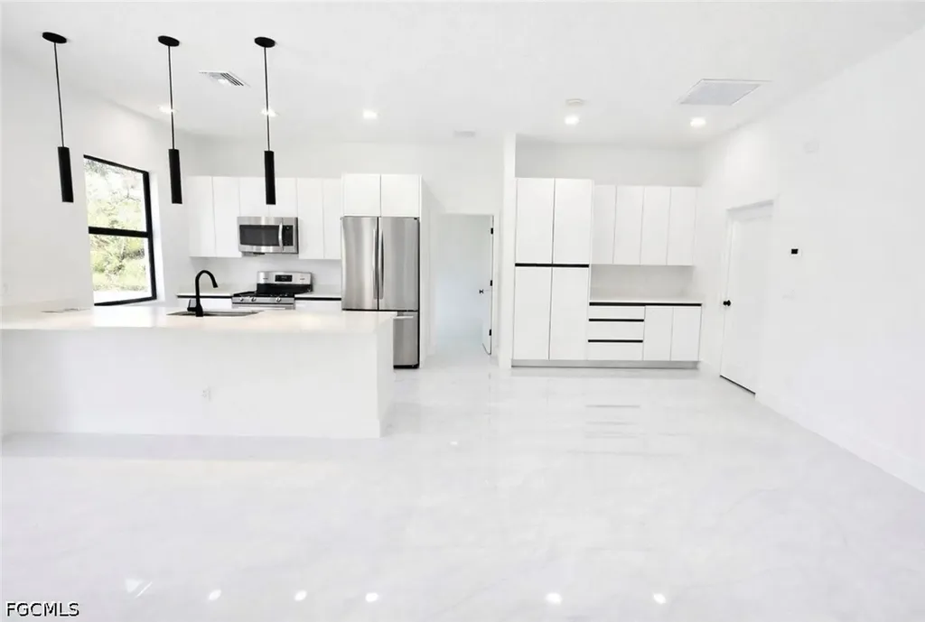 2522 Alice Place Lehigh Acres FL 33971