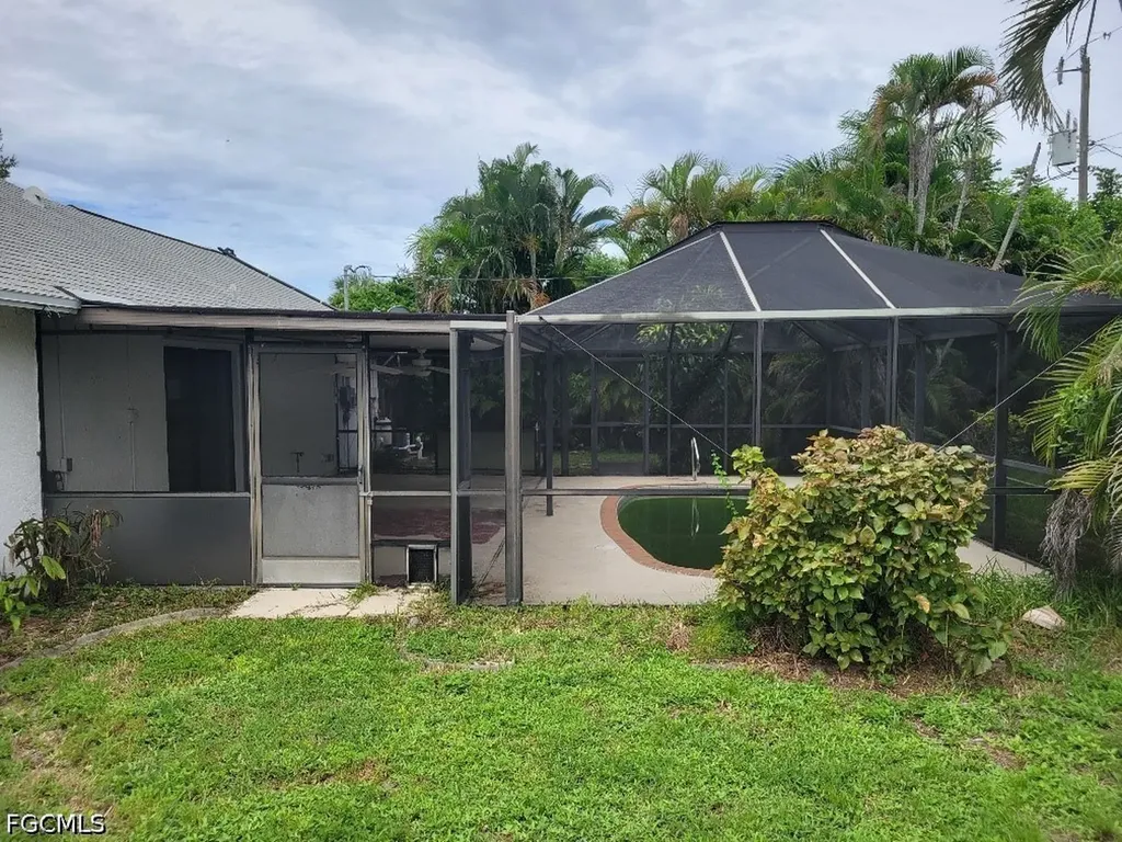 1029 NE Van Loon Lane Cape Coral FL 33909