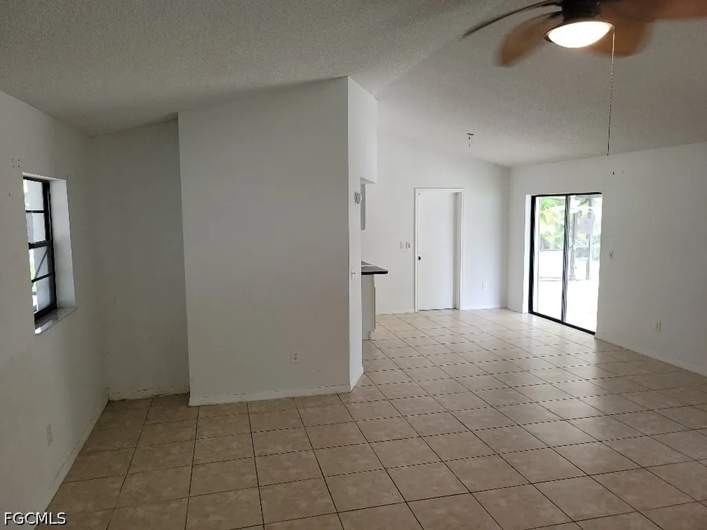 1029 NE Van Loon Lane Cape Coral FL 33909