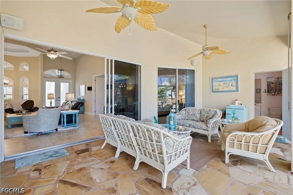 2710 SW 27th Place Cape Coral FL 33914