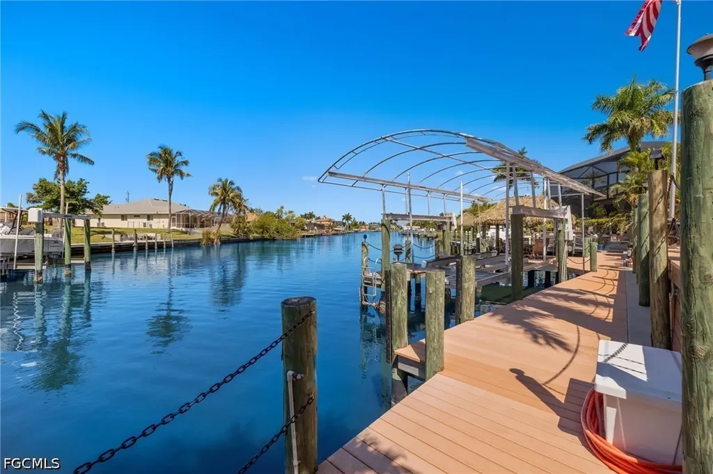 2710 SW 27th Place Cape Coral FL 33914