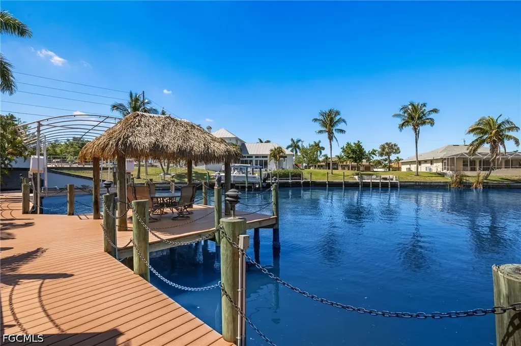 2710 SW 27th Place Cape Coral FL 33914