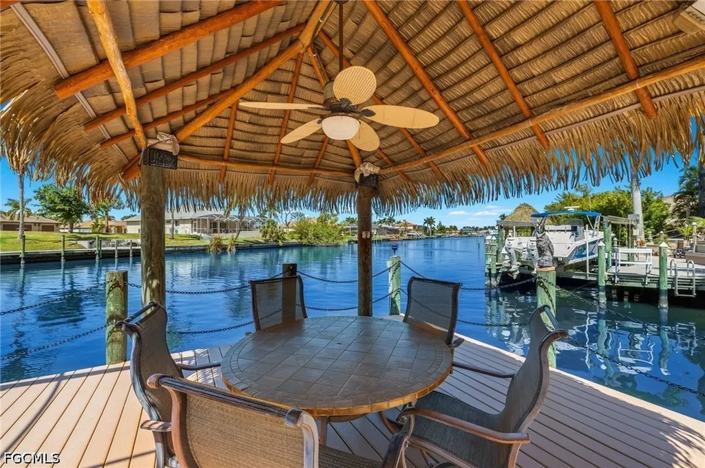 2710 SW 27th Place Cape Coral FL 33914