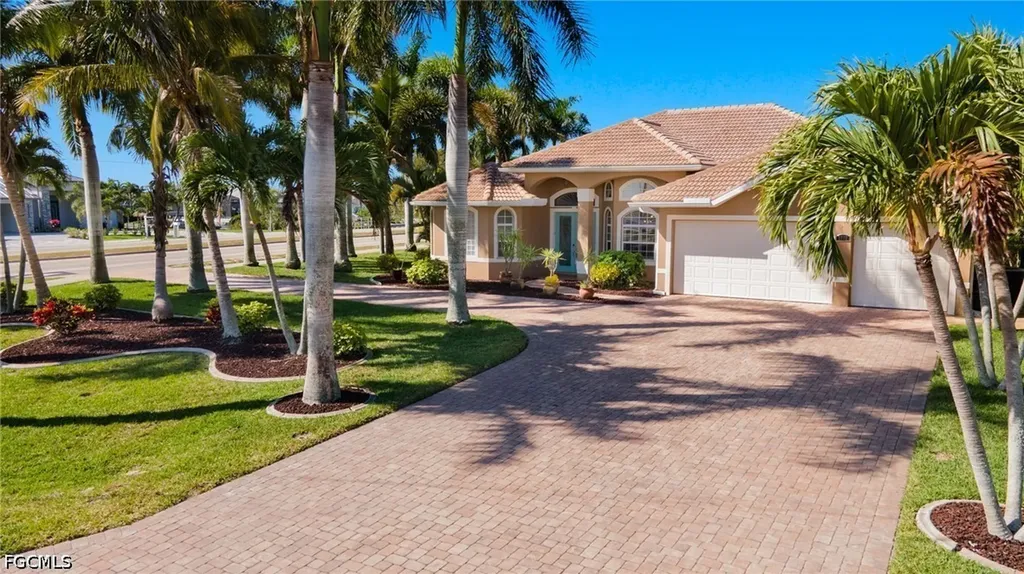 2710 SW 27th Place Cape Coral FL 33914