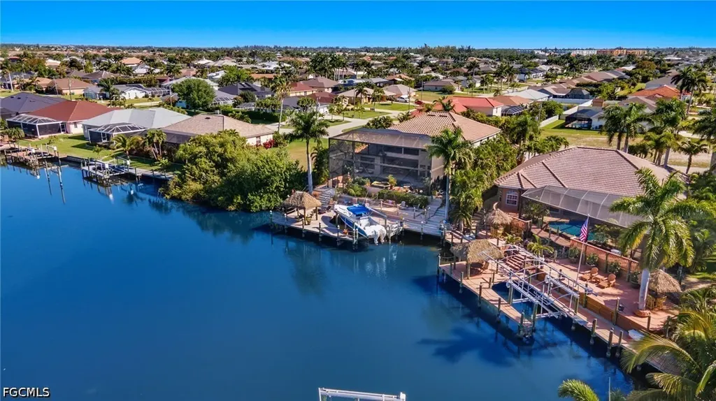 2710 SW 27th Place Cape Coral FL 33914