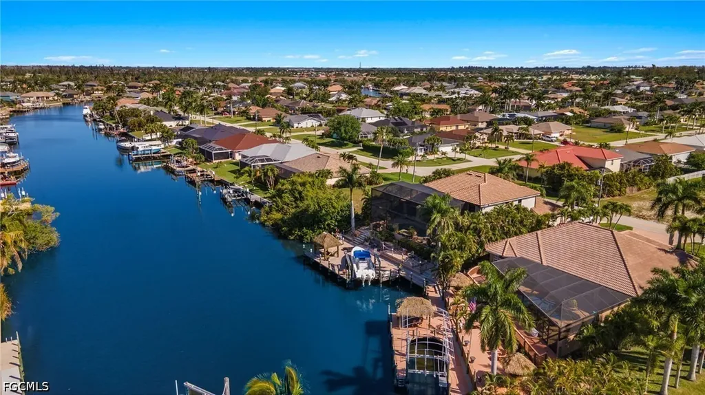 2710 SW 27th Place Cape Coral FL 33914