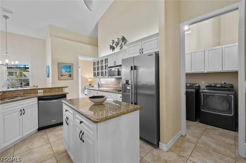 2710 SW 27th Place Cape Coral FL 33914