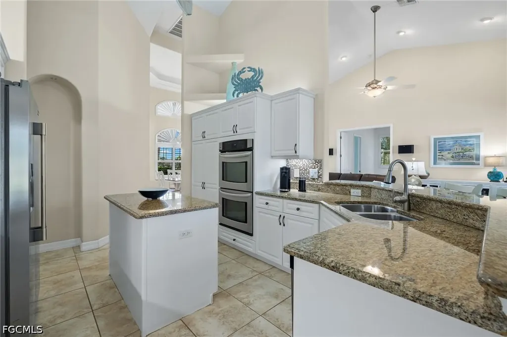 2710 SW 27th Place Cape Coral FL 33914