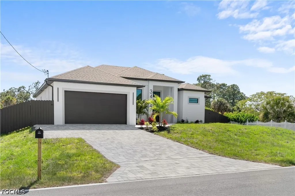 3414 W Gator Circle Cape Coral FL 33909