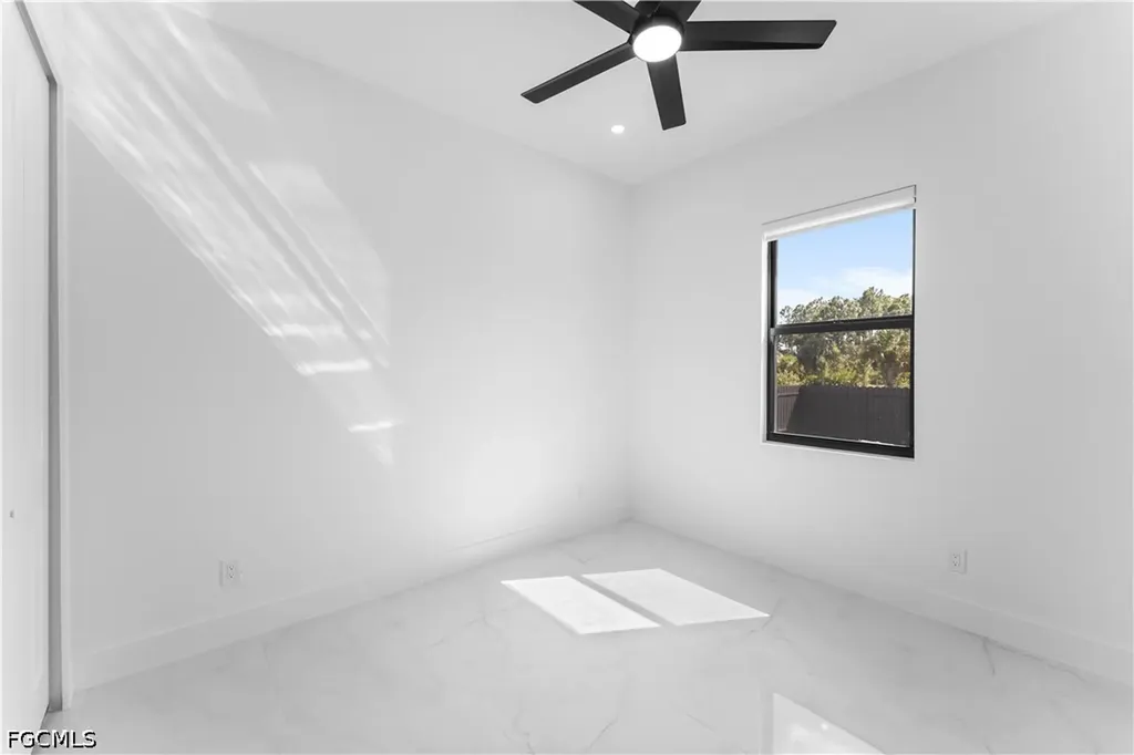 3414 W Gator Circle Cape Coral FL 33909