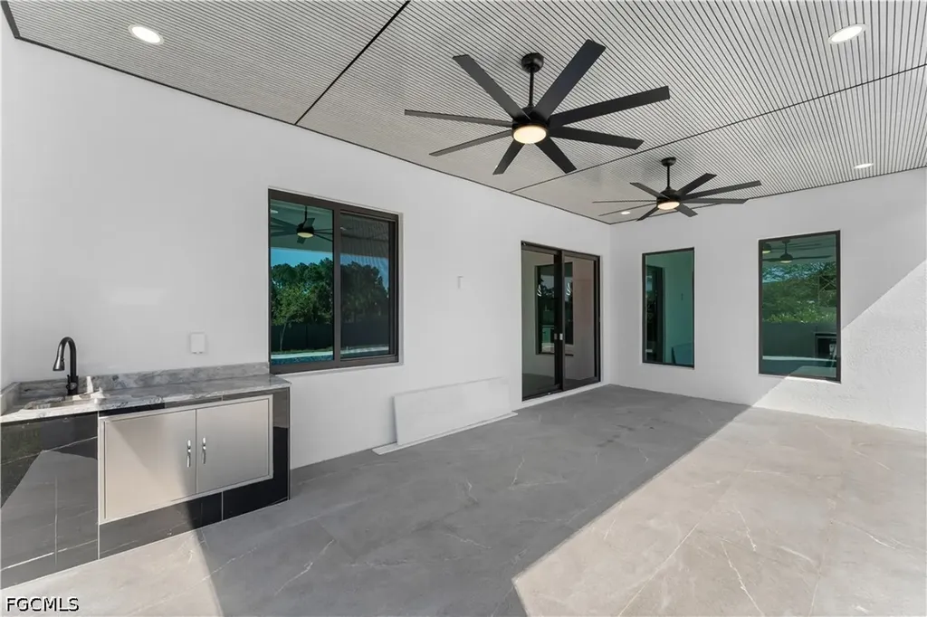 3414 W Gator Circle Cape Coral FL 33909