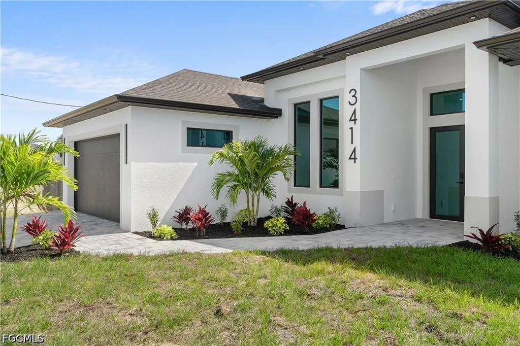 3414 W Gator Circle Cape Coral FL 33909