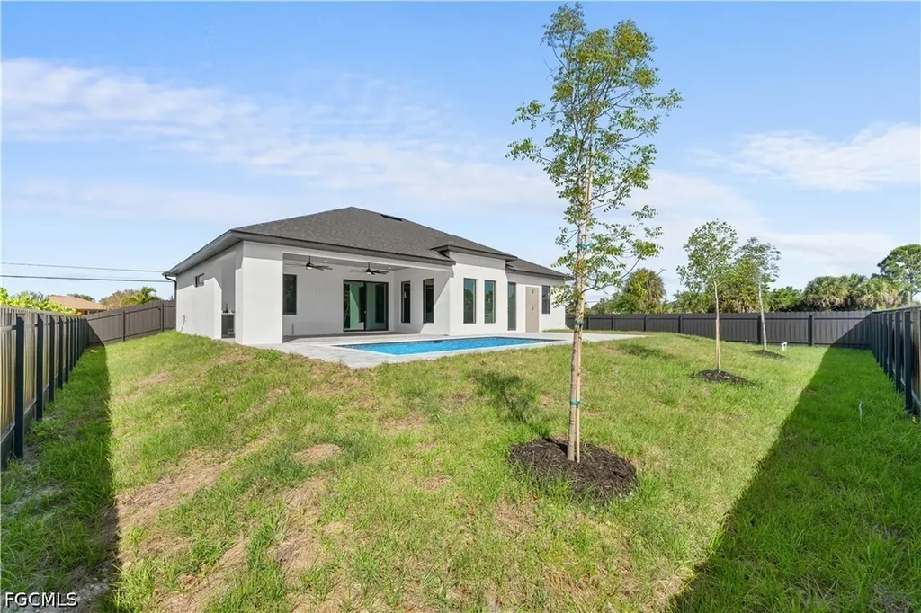 3414 W Gator Circle Cape Coral FL 33909