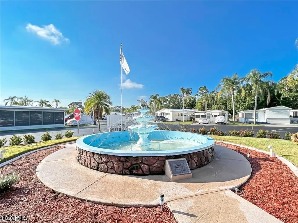15 Fountain View Boulevard North Fort Myers FL 33903