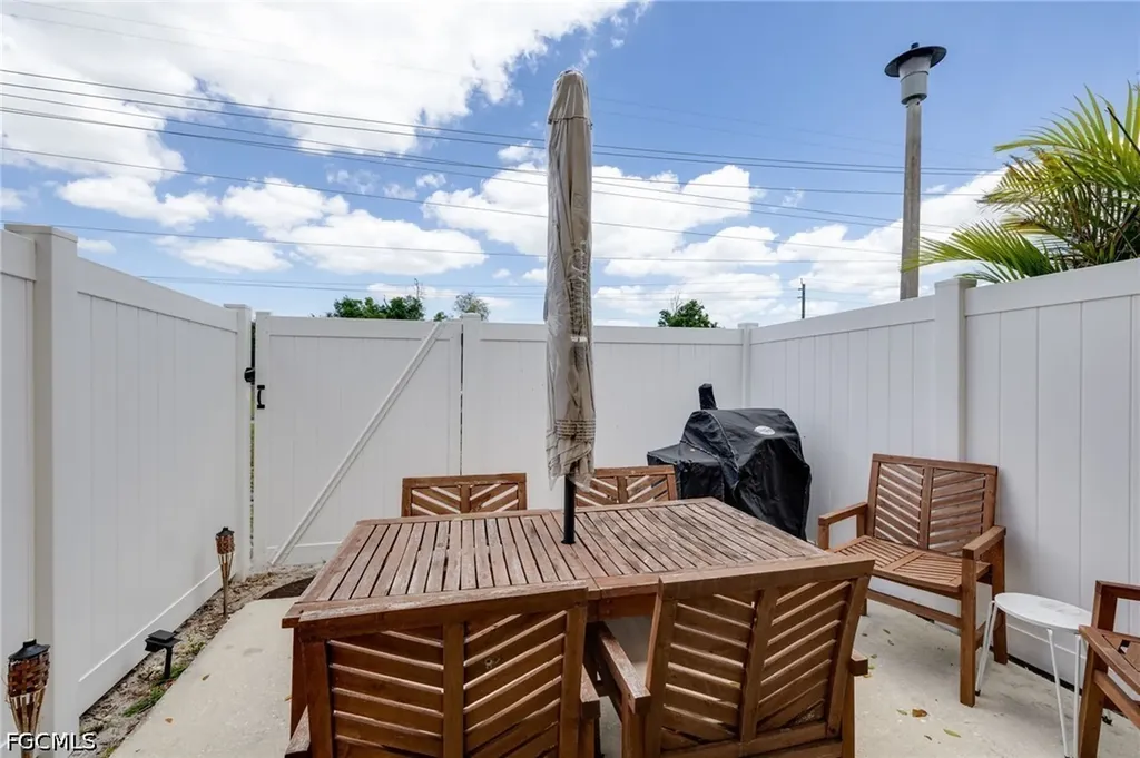 4811 Sunfish Court Fort Myers FL 33919